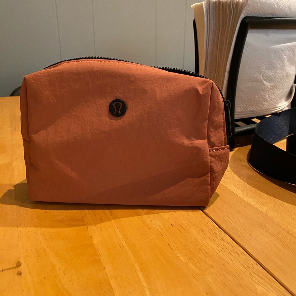 Lululemon make up bag